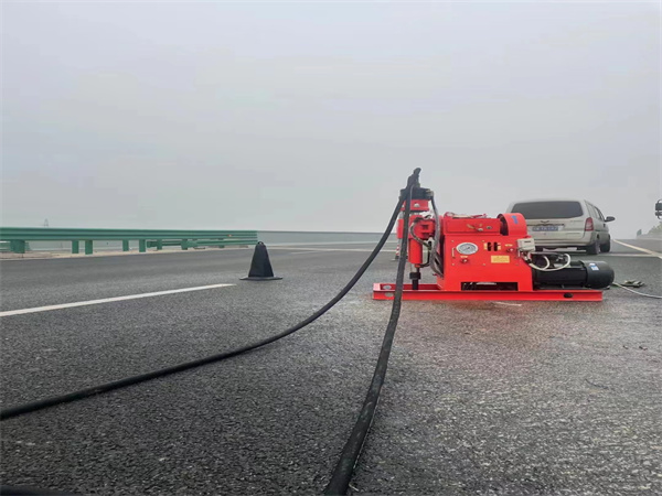 熊口镇马路路基路面开裂下沉注浆加固灌浆